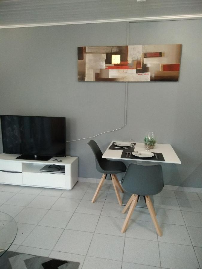 Appartements Et Valréas المظهر الخارجي الصورة