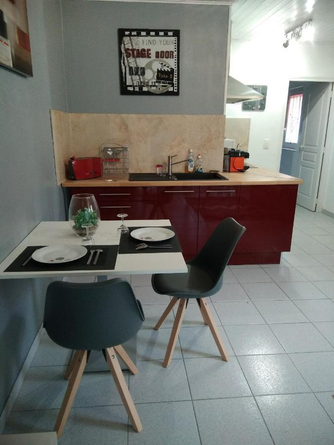 Appartements Et Valréas المظهر الخارجي الصورة