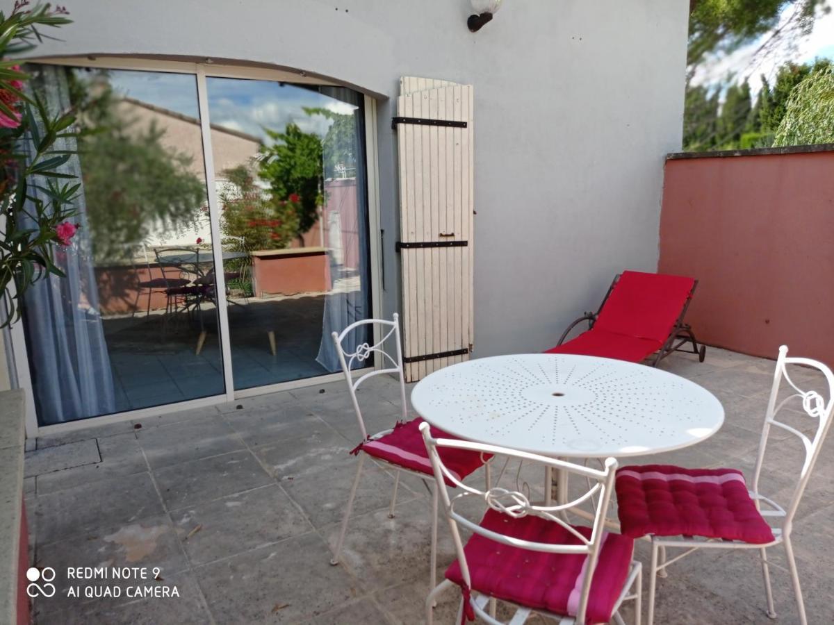 Appartements Et Valréas المظهر الخارجي الصورة