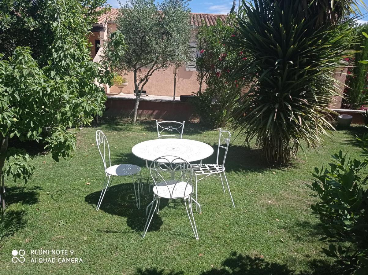 Appartements Et Valréas المظهر الخارجي الصورة